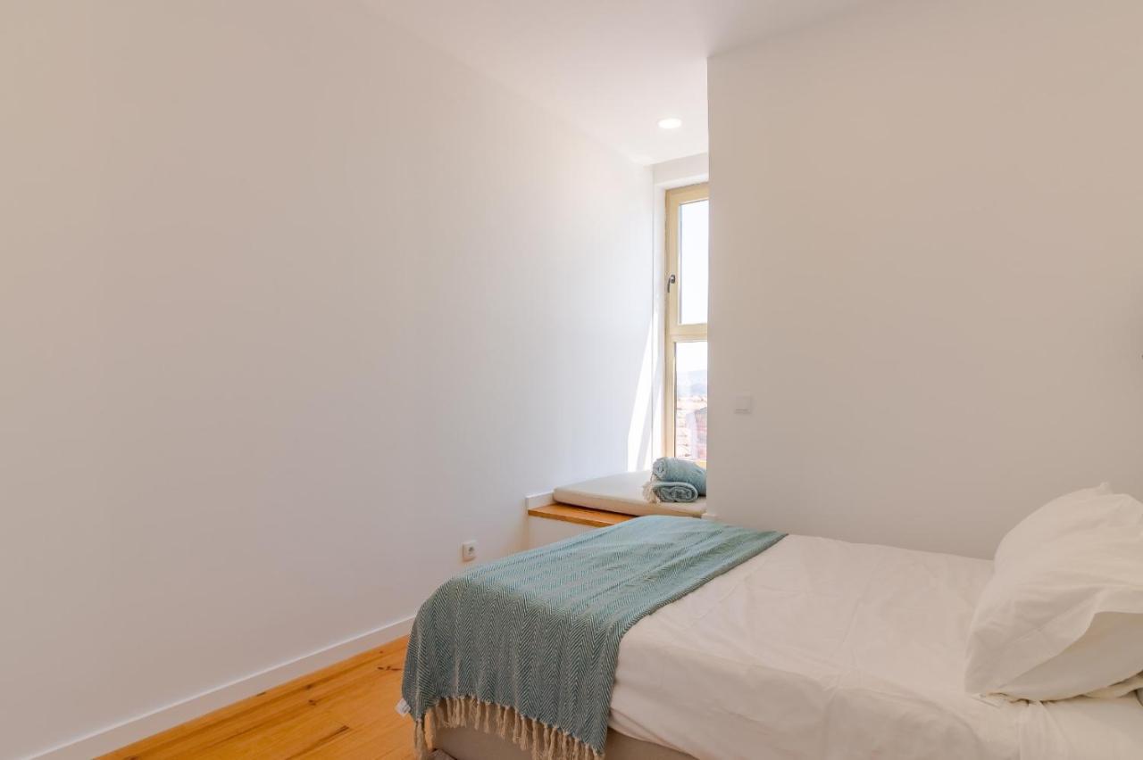 Ohh- Padre Antonio Vieira Flat D - 2Bedroom Near The Train Station Porto Exterior foto